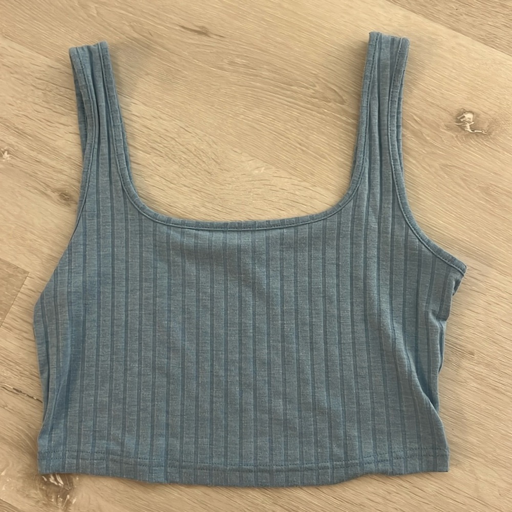SHEIN Cropped Tank
